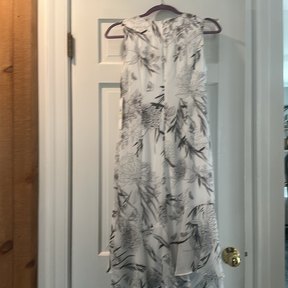 Calvin Klein White and Black Floral Dress - Picture 4 of 6